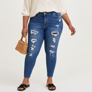 Torrid Womens 24T Blue Distressed Bombshell Skinny Jeans Plus Size Stretch Denim